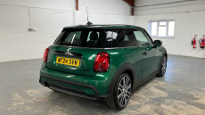 MINI Hatchback 1.5 Cooper Exclusive 3dr Auto Petrol Hatchback